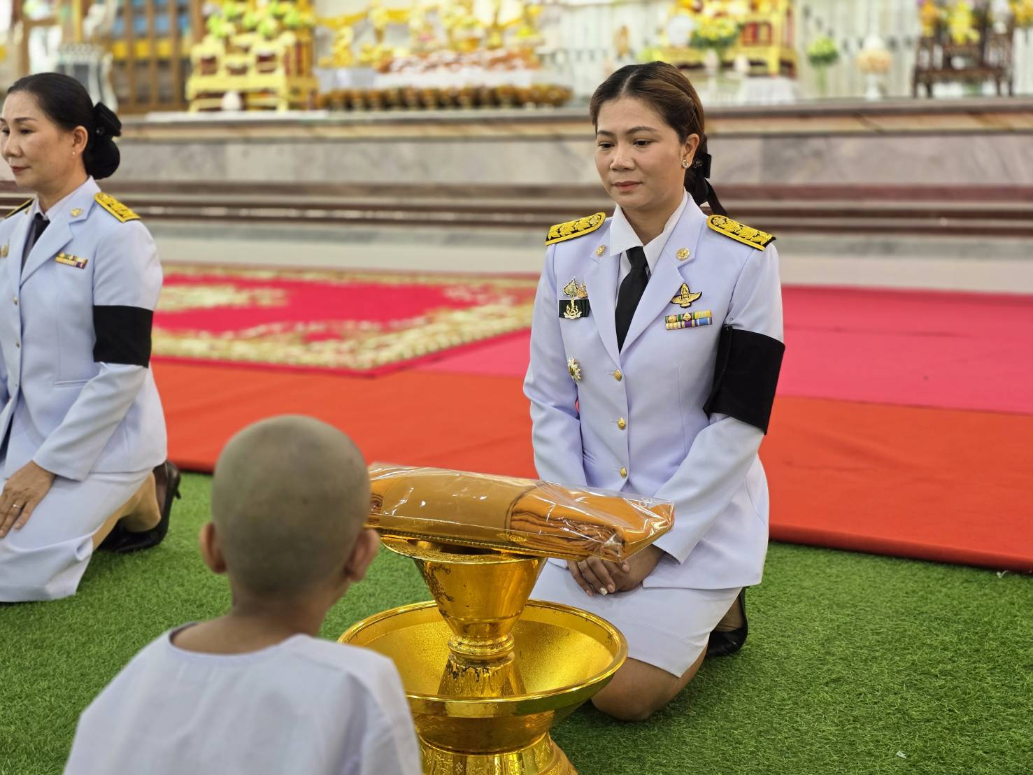 title -  ปฏิรูปที่ดินจังหวัดเพชรบุรี พร้อมด้วยเจ้าหน้าที่สำนักงานการปฏิรูปที่ดินจังหวัดเพชรบุรี ร่วมพิธีบรรพชาสามเณรและบวชศีลจาริณี ตามโครงการบรรพชาอุปสมบทพระภิกษุสามเณรและบวชศีลจาริณีภาคฤดูร้อน จังหวัดเพชรบุรี ประจำปี 2569